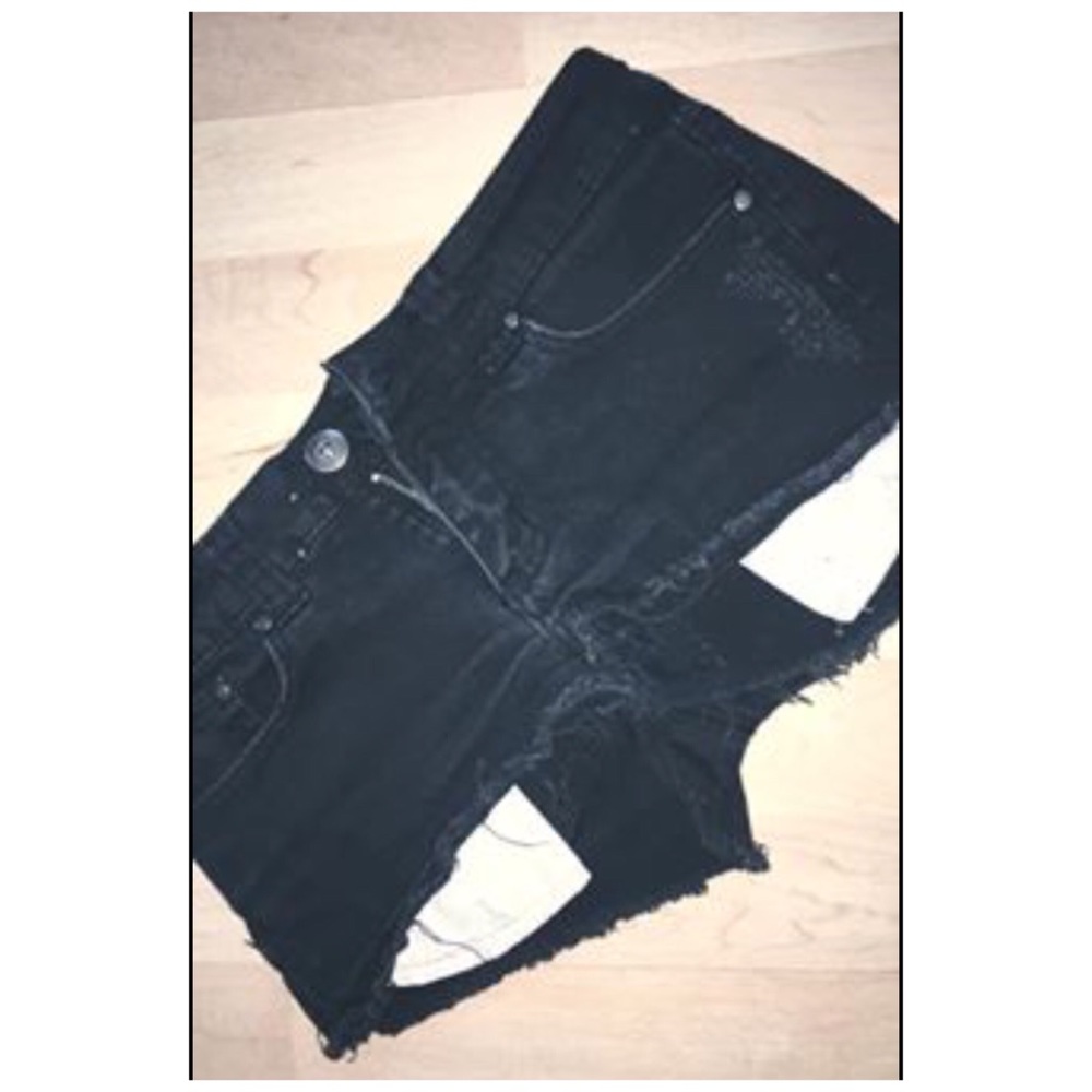 Black short shorts